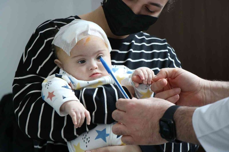 4,5 aylık Niko, ölümcül beyin tümöründen Samsun’da kurtuldu
