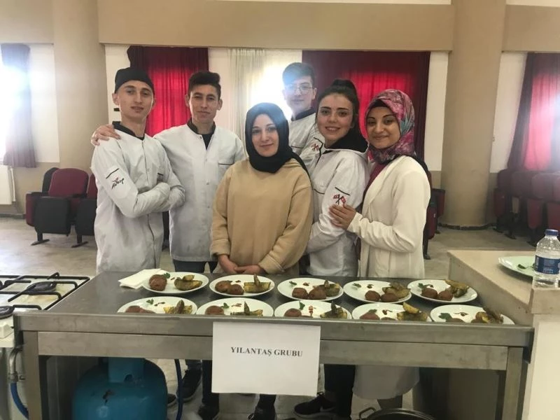 Geleceğin şefleri yarıştı
