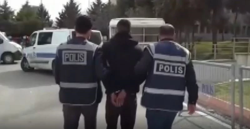 41 suç dosyası olan ve polise ateş ederek kaçmaya çalışan şüpheli kovalamaca sonucu yakalandı
