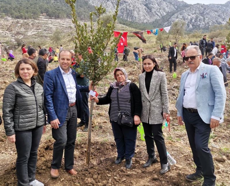 AK Parti Konyaaltı İlçe Gençlik Kolları Başkanlığı