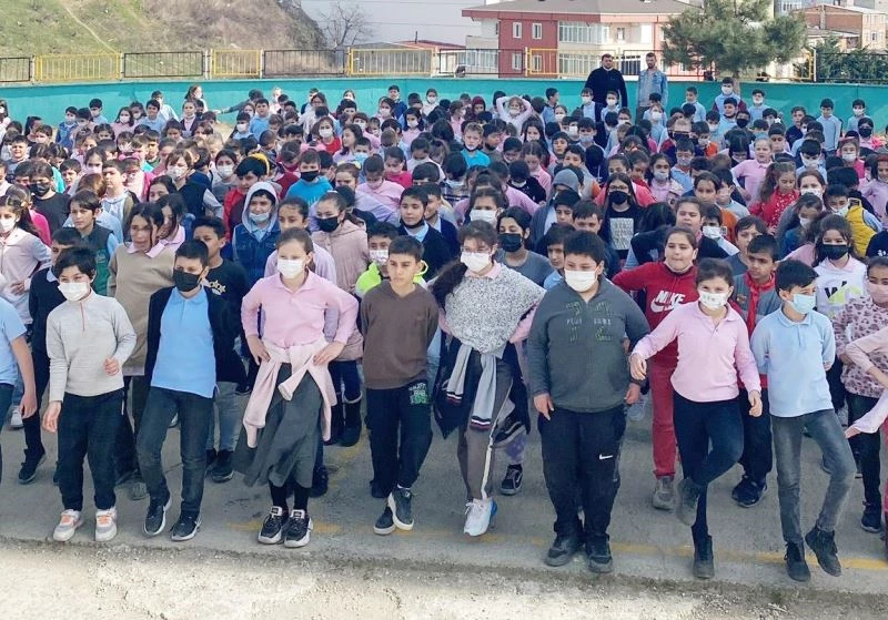 23 Nisan’ı kasap havasıyla kutlayacaklar
