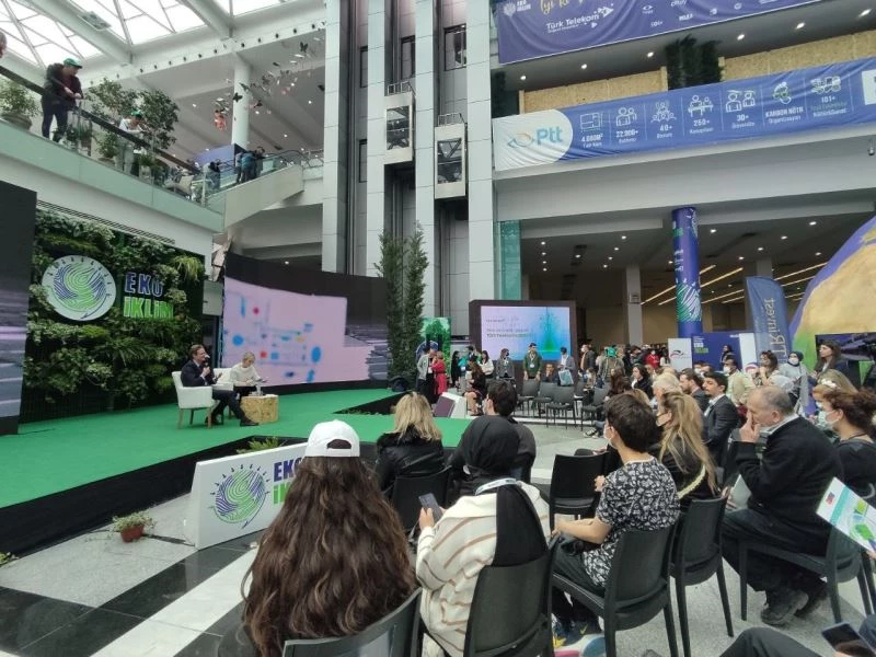 AB Türkiye Delegasyonu Başkanı Landrut, gençlerle iklimi konuştu
