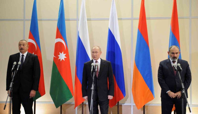 Putin, Azerbaycan Cumhurbaşkanı Aliyev ve Ermenistan Başbakanı Paşinyan ile görüştü
