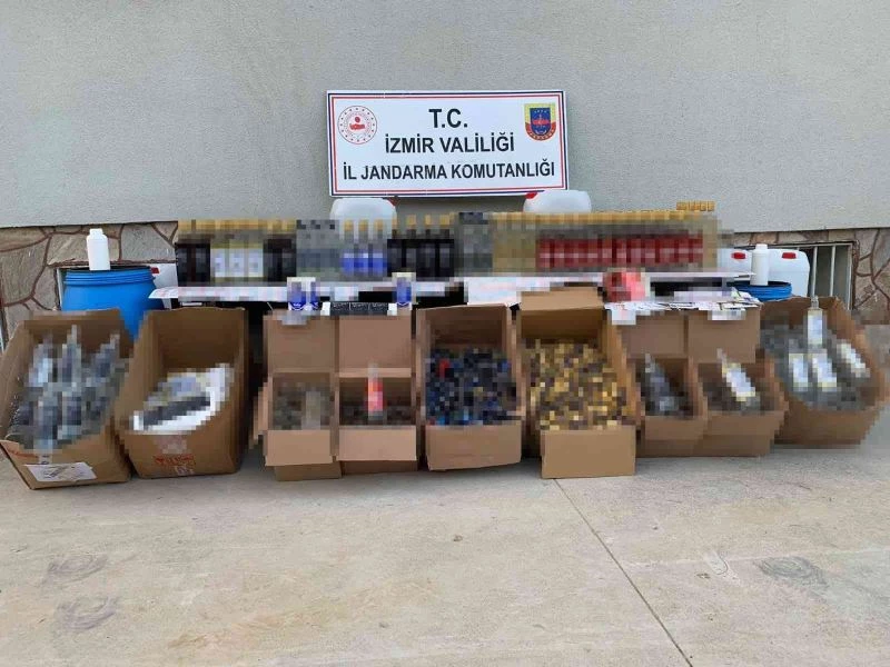 İzmir’de sahte içki imalathanelerine baskında 7 gözaltı
