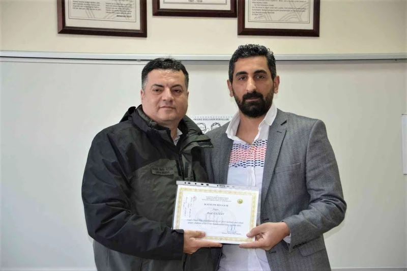 Gediz’de orman yangınlarında yardım seferberliğine katılanlara teşekkür belgesi
