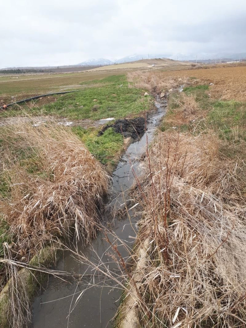 Sekiz yıldır tarlasından mahsul alamıyor
