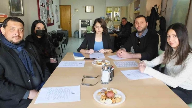 Burhaniyeli mimarlar otel inşaatına tepki gösterdi
