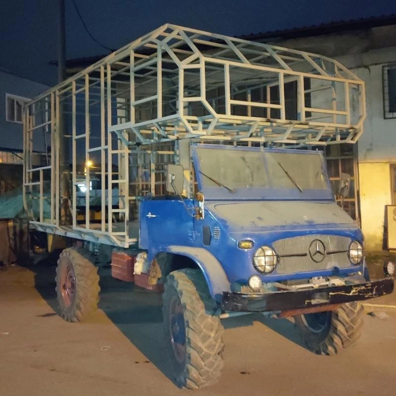 Sağlık çalışanlarının tasarladığı karavana dört bir yandan teklif yağdı
