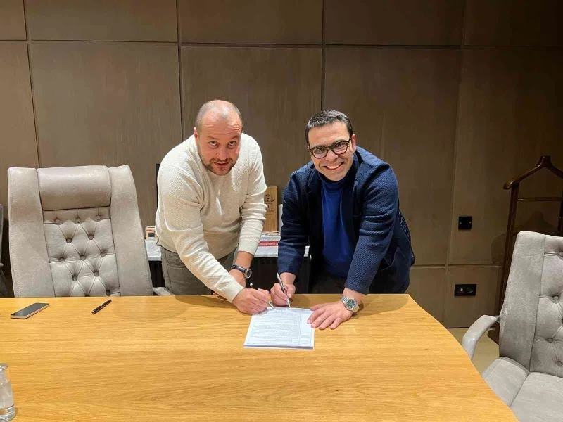 Ünlü sunucu ve şovmen, yapımcılığa adım attı
