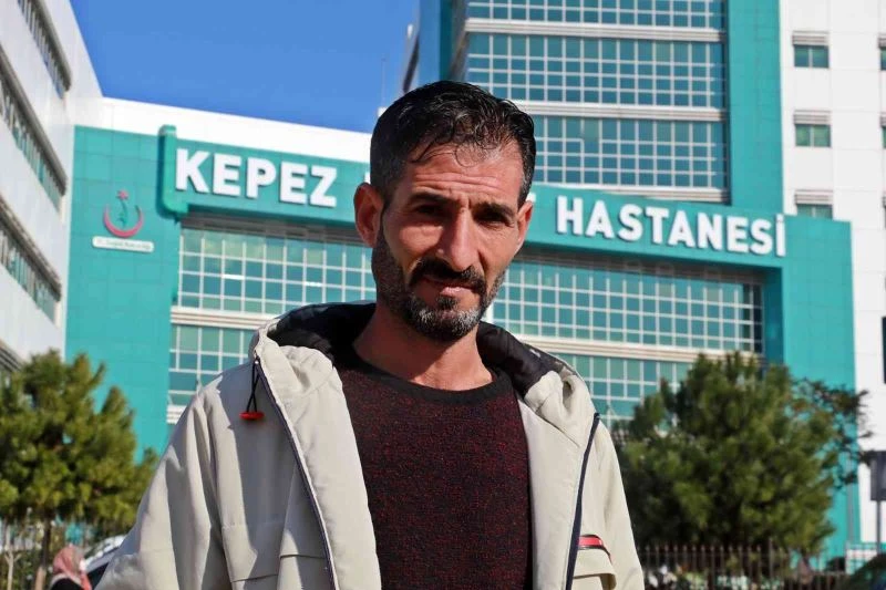 Bıçakladığı turizmciyle polis merkezinde karşılaştı, sigara isteyip ‘kusura bakma abi’ dedi
