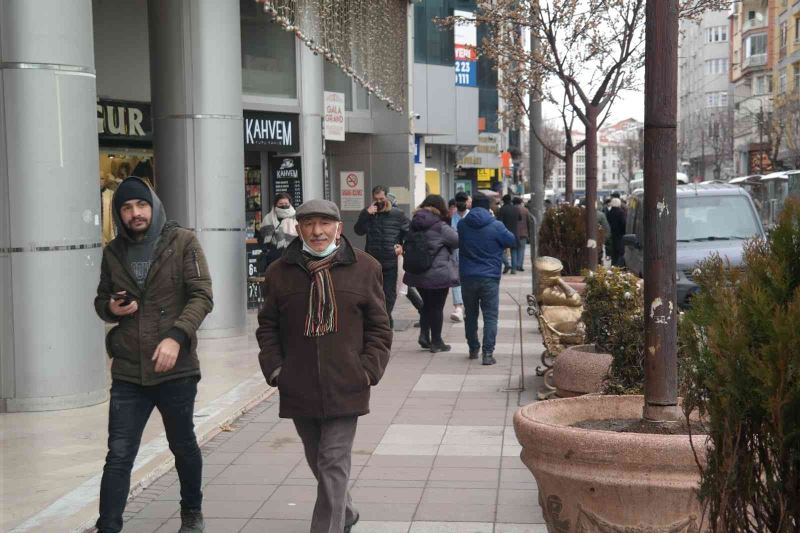 Açık alanlarda maske takma zorunluluğun kalkması
