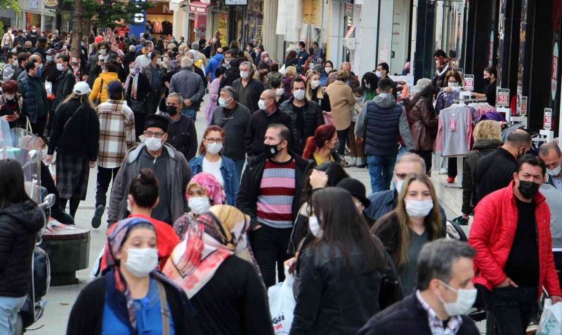 Türkiye nüfusunun yüzde 49,9’unu kadınlar, yüzde 50,1’ini erkekler oluşturdu
