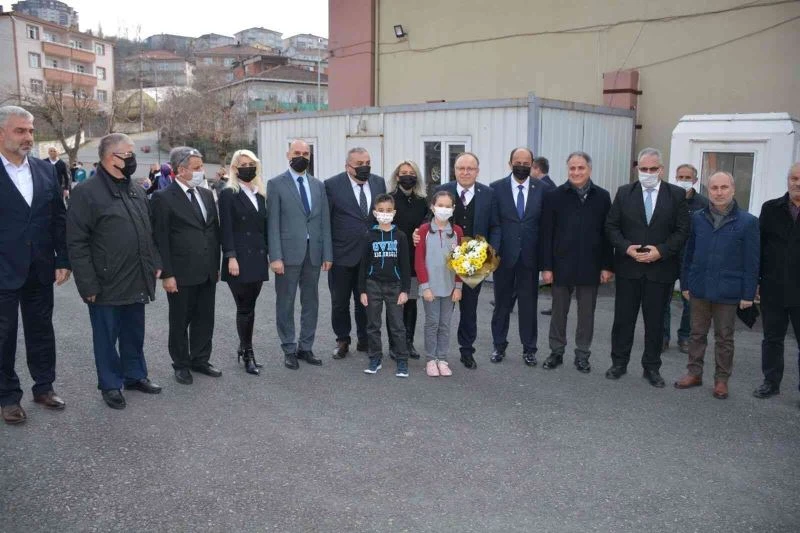 Vali Tutulmaz Gülüç’e yeni okul için incelemelerde bulundu
