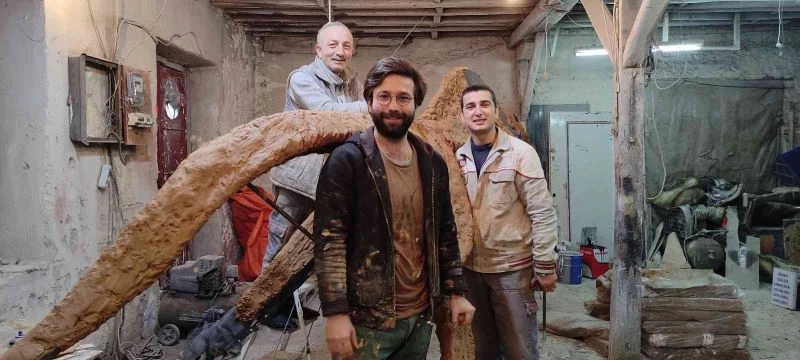 Yapımı aylar sürüyor gören gerçek sanıyor
