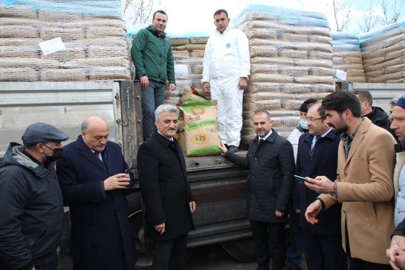Erzincan’da çiftçilere yüzde 75’i hibe, 380 ton sertifikalı buğday tohumu dağıtıldı
