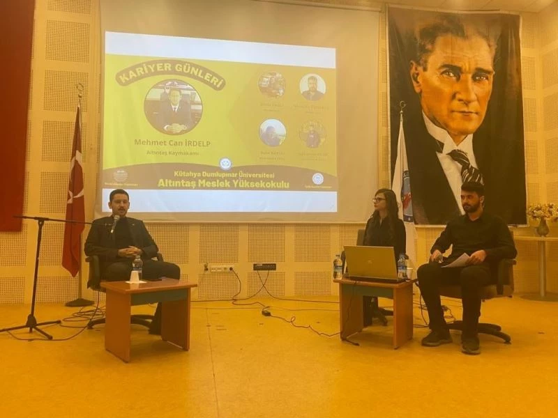 Kaymakam İrdelp, üniversite öğrencilerine mesleğini tanıttı
