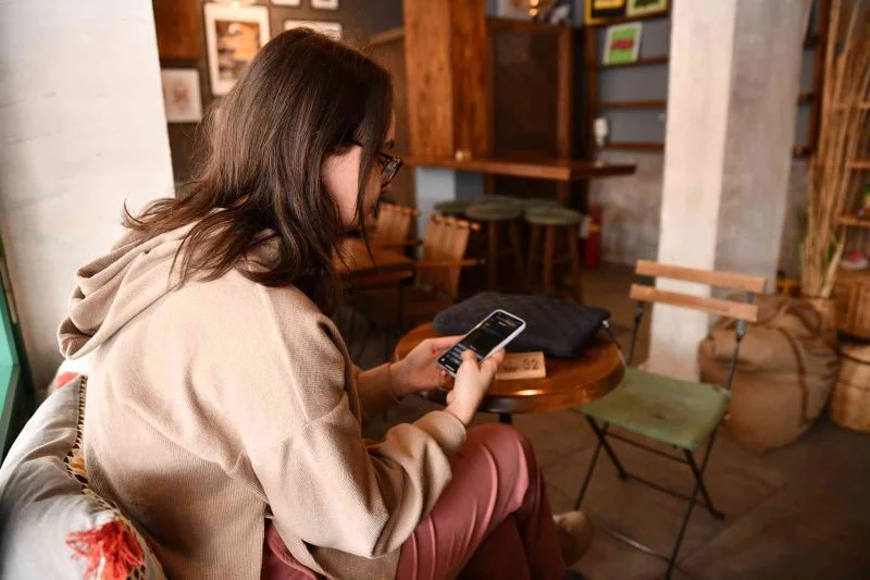 İşletmeler farkındalık için internet ağı şifrelerini “kadinasiddetehayir” yapıyor
