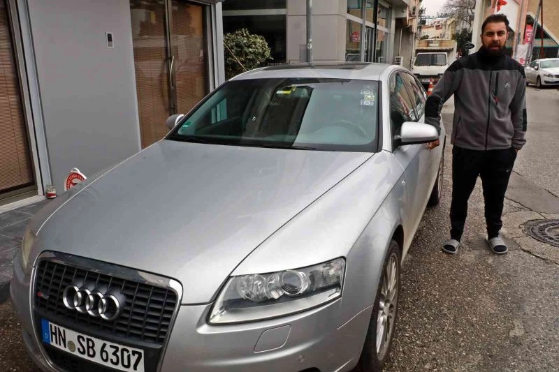 Arabasının kapısını açık unutmanın bedelini 5 bin euroyla ödedi
