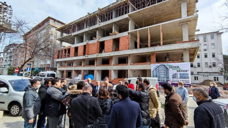 Başkan Tavlı: “İş merkezi ile ilçenin önemli projelerinden birini hayata geçireceğiz”
