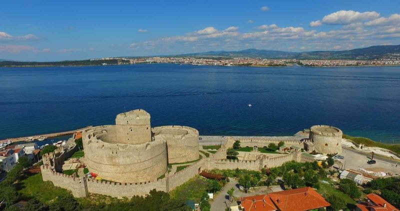 Çanakkale’de, 252 yıllık tarihi Namazgah Tabyasının sur duvarları restore ediliyor
