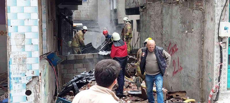 Gaziosmanpaşa’da hurdacıların ihmali yangına sebep oldu
