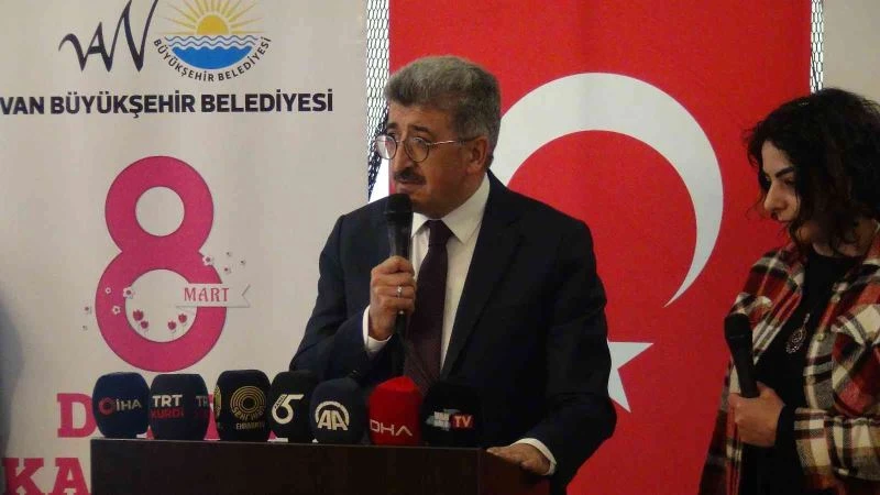 Van Valisi Bilmez: “Hiçbir neden savaşları meşru kılamaz”
