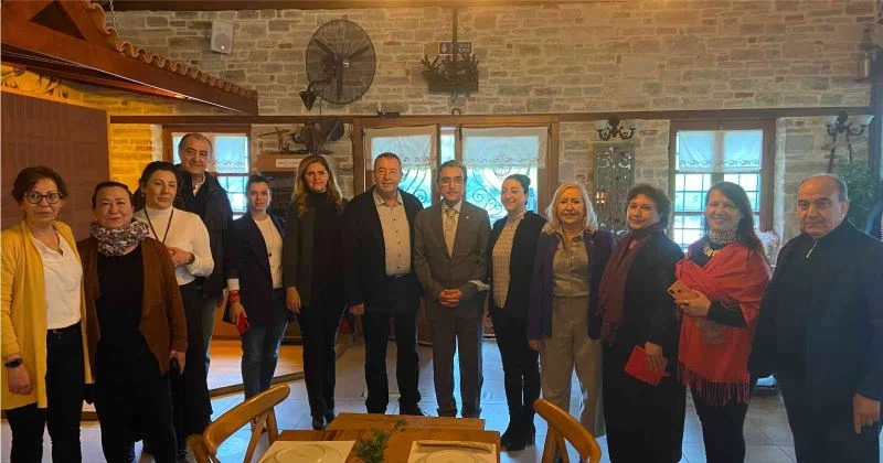 KUTO Kadın Girişimciler Kurulu ve Kuşadası Sosyal Hizmet Merkezi Müdürlüğü kahvaltıda buluştu
