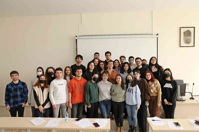 Prof. Dr. Duygu Perçin Renders: 