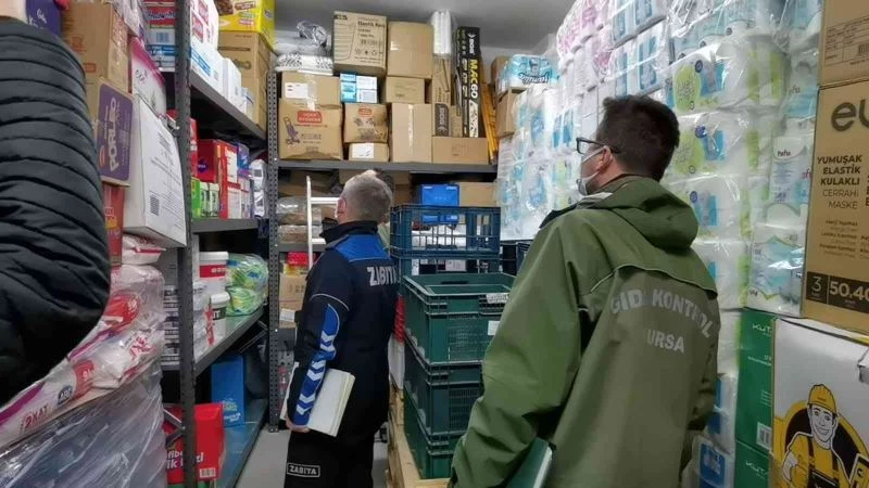 Kaymakam ve Belediye Başkanı marketleri denetledi, 3 markete ceza yazıldı
