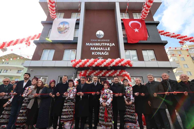 Kadınlar gününde mahalle konağını hizmete kazandırdılar
