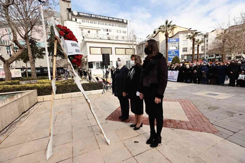 Kadınlar Ata’nın huzurunda
