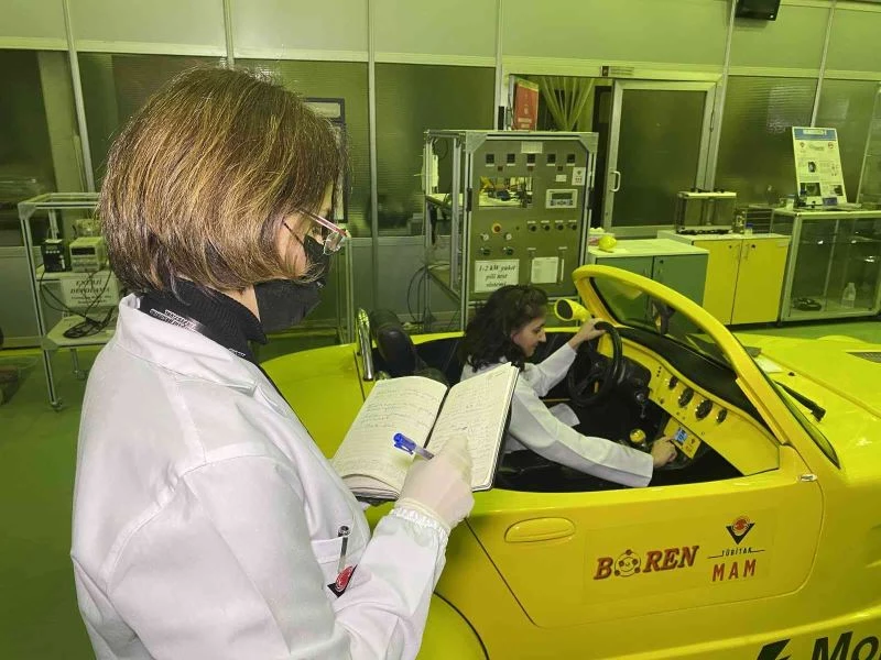 Onlar, bilime yön veren fedakar kadınlar
