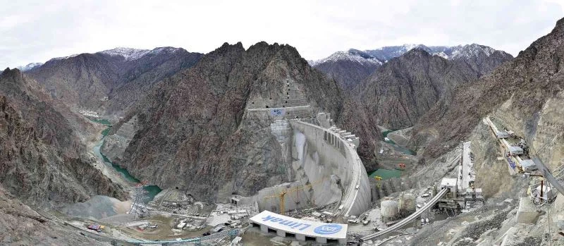 Yusufeli Barajı’nda su tutma hazırlıkları devam ediyor
