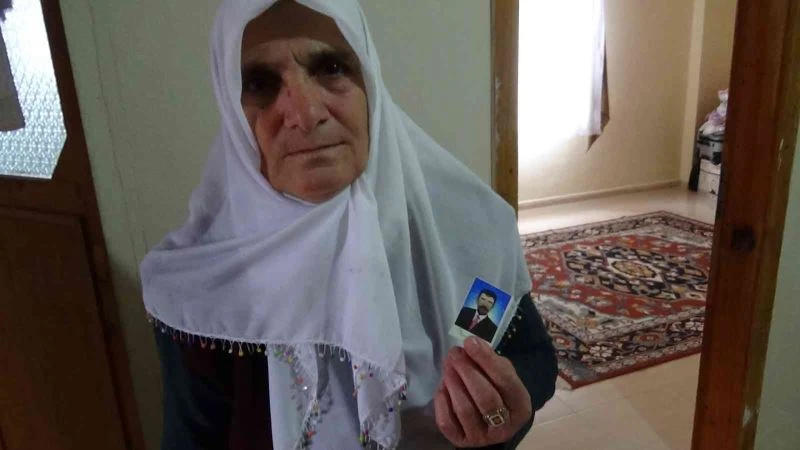 Batman’da eşinin şehit olduğu olayda mermi taşıyan Fahriye teyzenin kadınlar günü kutlandı
