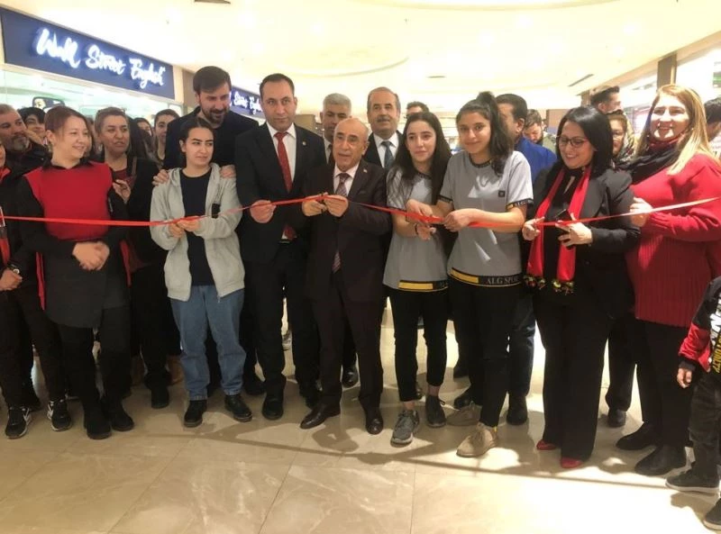 Gaziantepli kadın sporcular ile yöneticilerin hayatı sergiye taşındı
