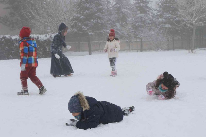 Bursa’da okullara 14 Mart’a kadar kar tatili
