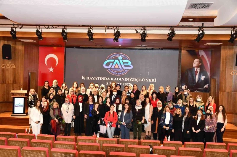 İş hayatında kadının yeri Gaziantep’te konuşuldu

