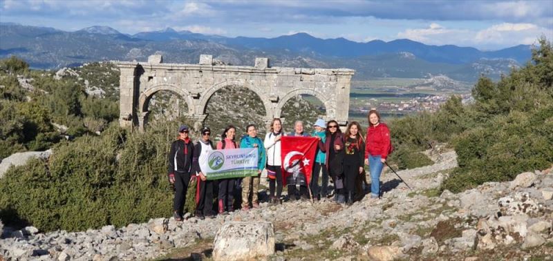 Antalya Skyrunning Spor Kulübünden 8 Mart Dünya Kadınlar Günü doğa yürüyüşü etkinliği