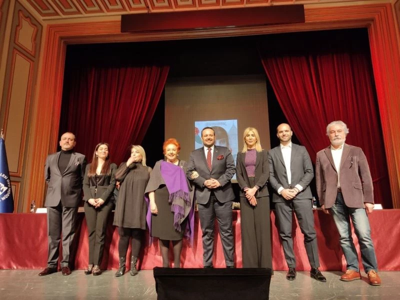 Tosca operası Zeliha Berksoy tarafından yeniden sahneye konulacak
