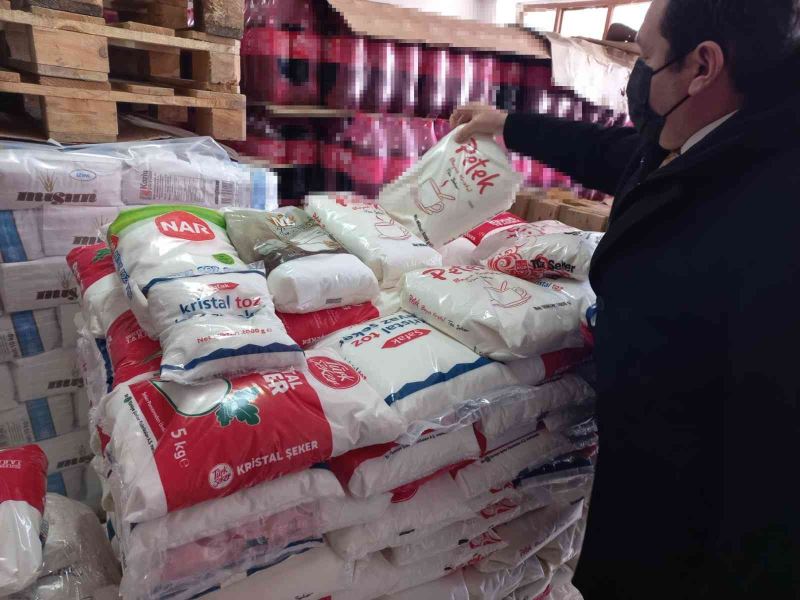 ‘5’er kiloluk toz şekerler marketlerden toplatılıp daha yüksek fiyatlardan satılıyor’
