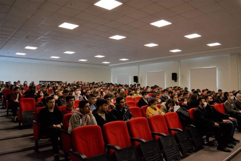 İpsala’da ’Başarı tesadüf değildir’ semineri
