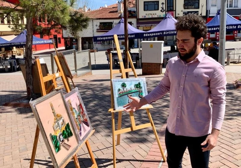 Genç sanatçı Eskişehir’i ’Filografi’ sanatıyla birleştirdi
