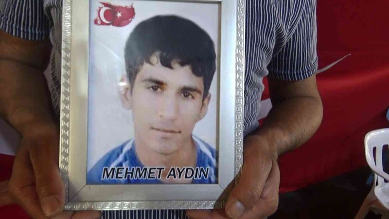 HDP İl Başkanlığı önündeki ailelerin evlat nöbeti kararlıkla devam ediyor
