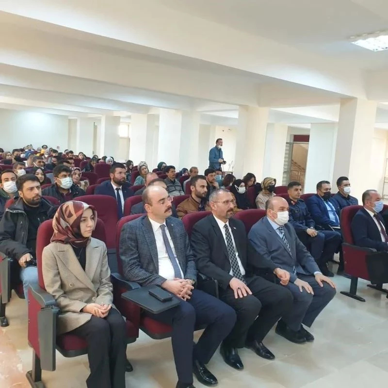 Kangal’da bağımlılıkla mücadele çalıştayı yapıldı
