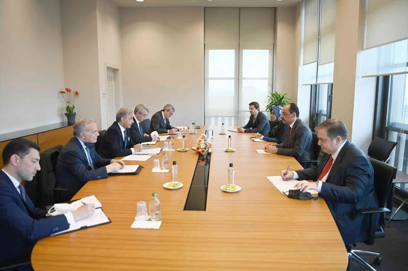 Cumhurbaşkanlığı Sözcüsü Kalın, İtalya Dışişleri Bakanlığı Genel Sekreteri Sequi ile görüştü
