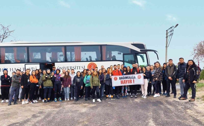 NEVÜ ’Bağımlılıkla Mücadele Koordinatörlüğü Öncülüğünde Doğa Yürüyüşü’ Etkinliği düzenlendi
