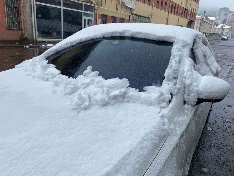 Ordu’da kar kalınlığı 5 santime ulaştı
