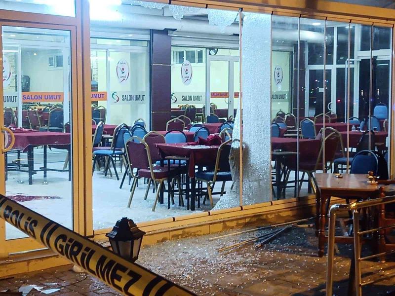 Diyarbakır’da kahvehaneye düzenlenen silahlı saldırıyla ilgili 3 gözaltı
