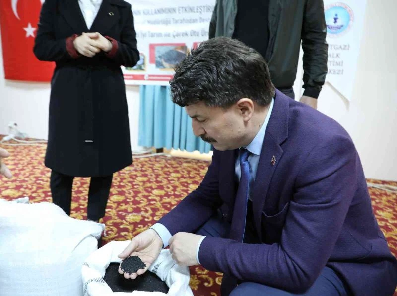 Seyitgazi iyi tarım ile çörekotu üretiyor
