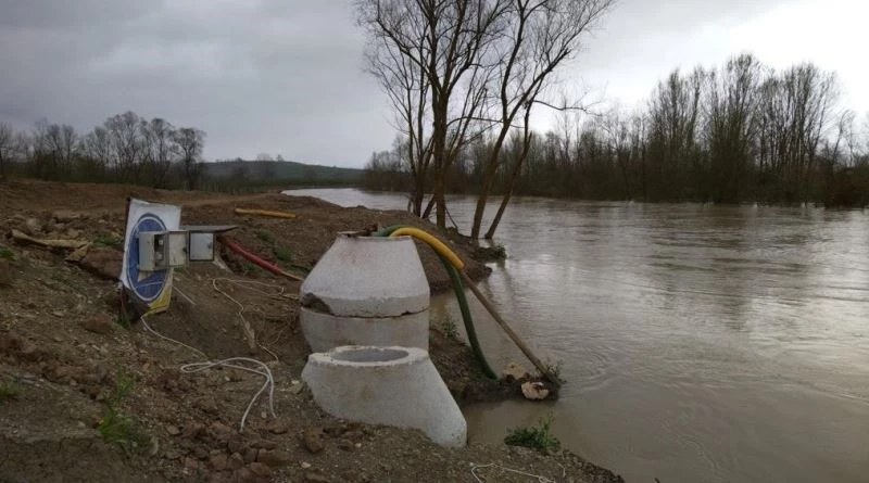 İSKİ’ye ait kabloları çalarken yakalandı
